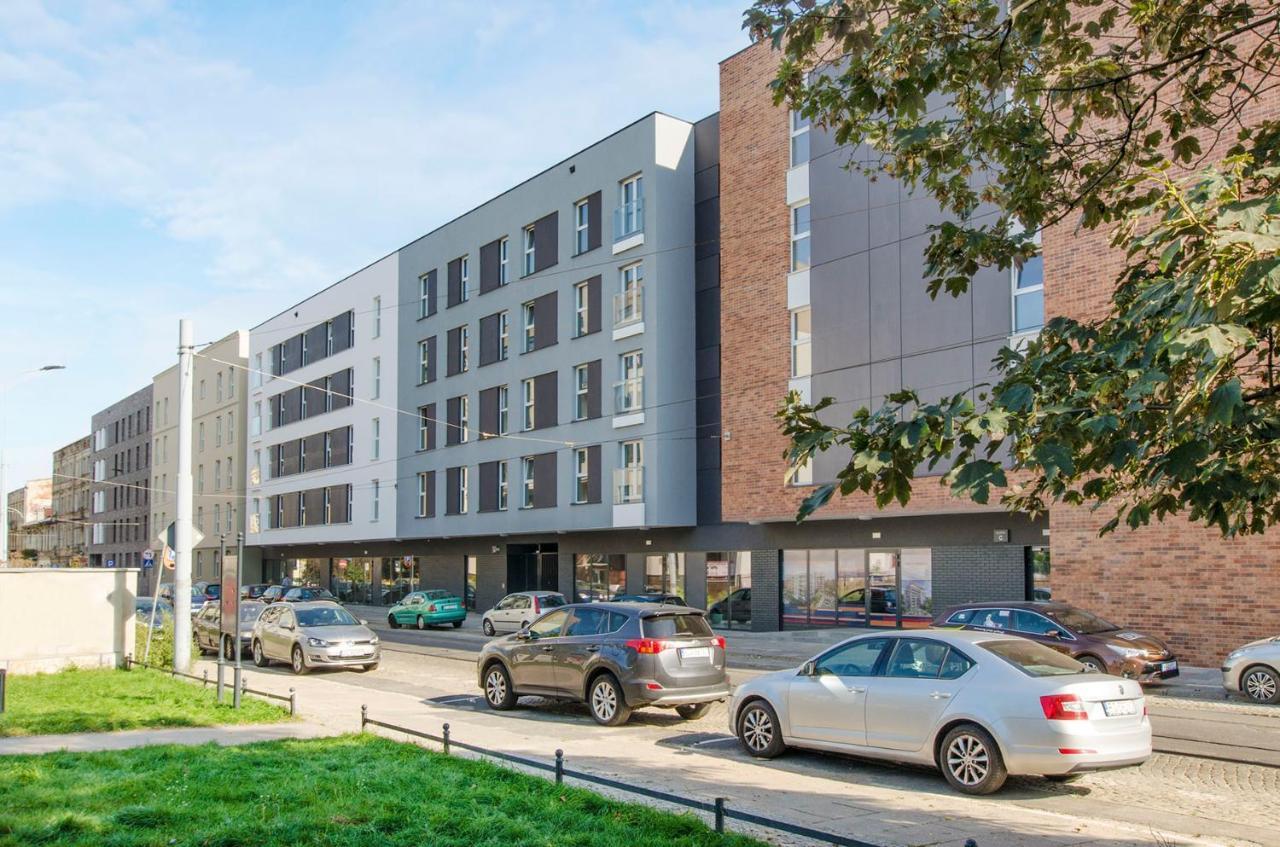 Manufaktura Centrum Vip Parking W Cenie Lodz (Lodz)